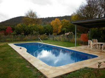 Brookfield Guest House Myrrhee Exteriér fotografie